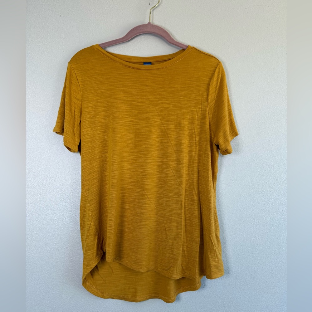 Old Navy Mustard Short Sleeve Tee